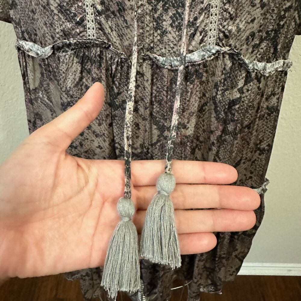 Karlie Python Tiered Shift Midi Dress W Tassel V-… - image 4